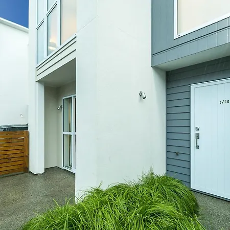 Comfy Stay Close To City Center Hamilton Exterior photo